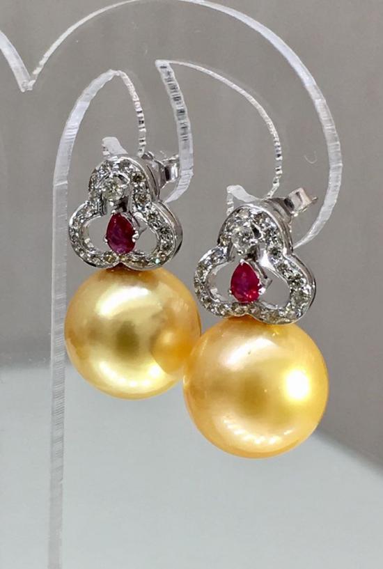 earrings with gold pearls and rubies
