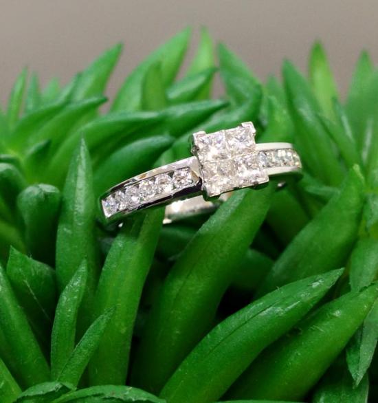 solitaire ring square