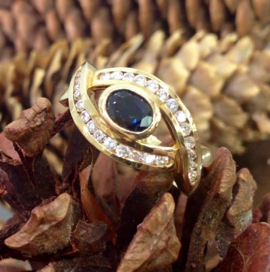 ring yellow gold 18kt with sapphire