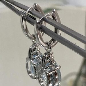 Orecchini con acquemarine e diamanti - Image 2