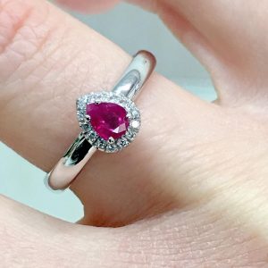 Anello con rubino a goccia - Image 1