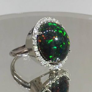 Anello con opale e diamanti - Image 3