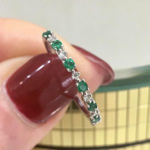 Fermanello con smeraldi e diamanti - Image 3