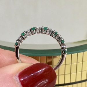 Fermanello con smeraldi e diamanti - Image 2