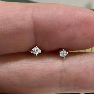 Orecchini a lobo con diamanti - Image 1